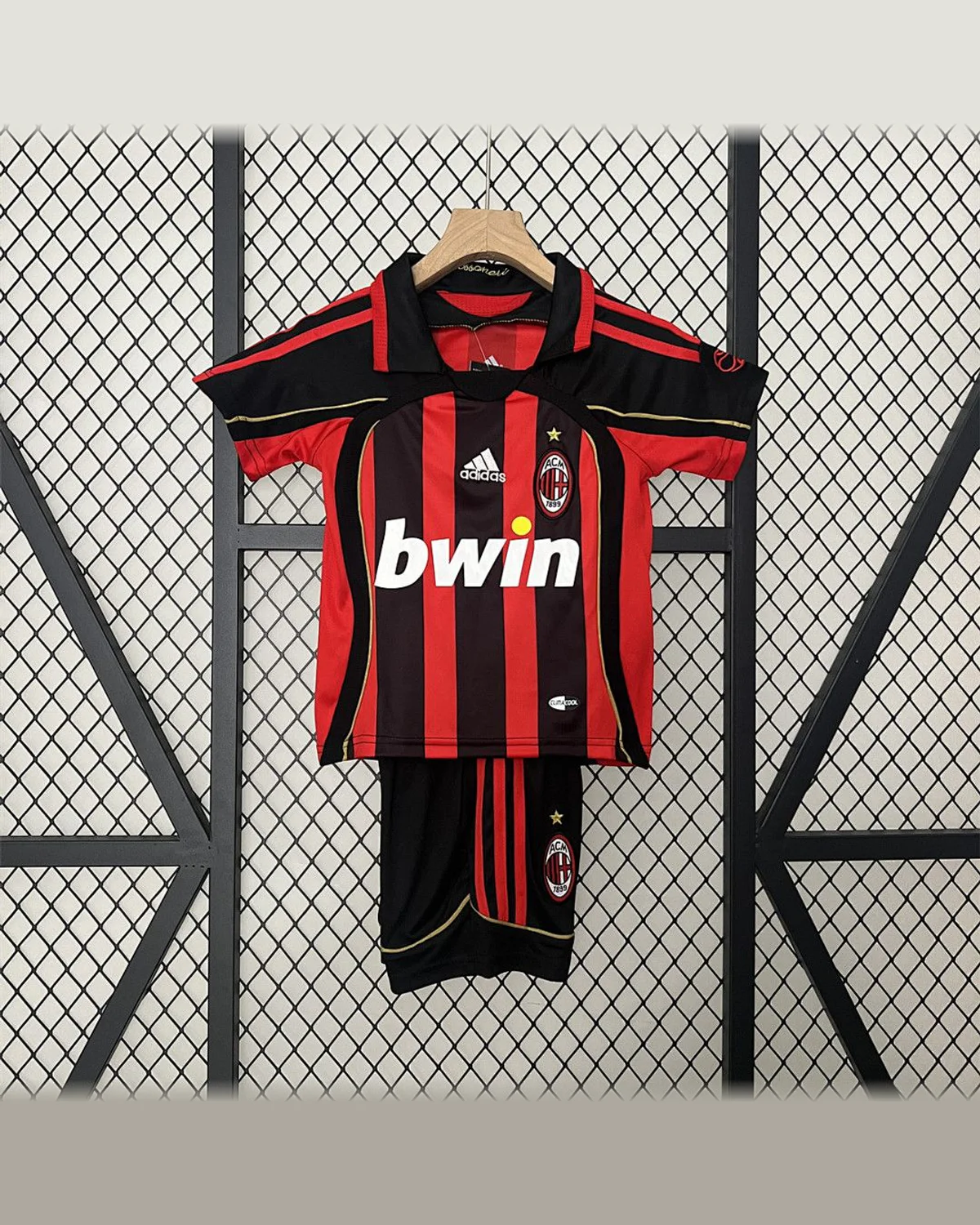 AC Milan Kids AC Milan06/07 Home football jersey
