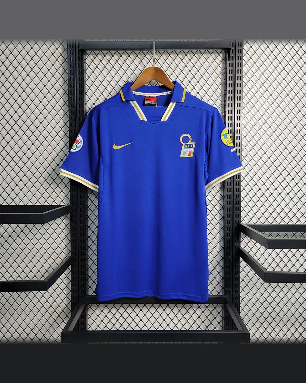 Italy Retro 1996 Italy Home football jersey