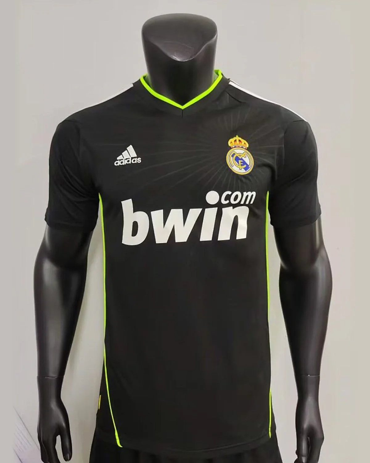 Real Madrid 10-11 Real Madrid Away - Player Version football jersey