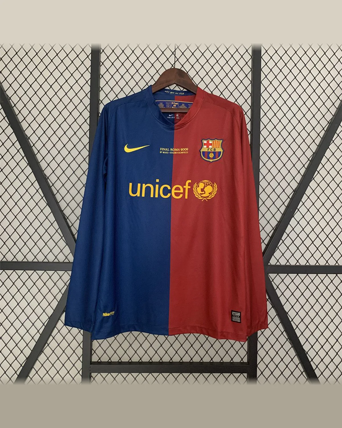 FC Barcelona Retro 08/09 Long Sleeves Barcelona Champions League Home football jersey