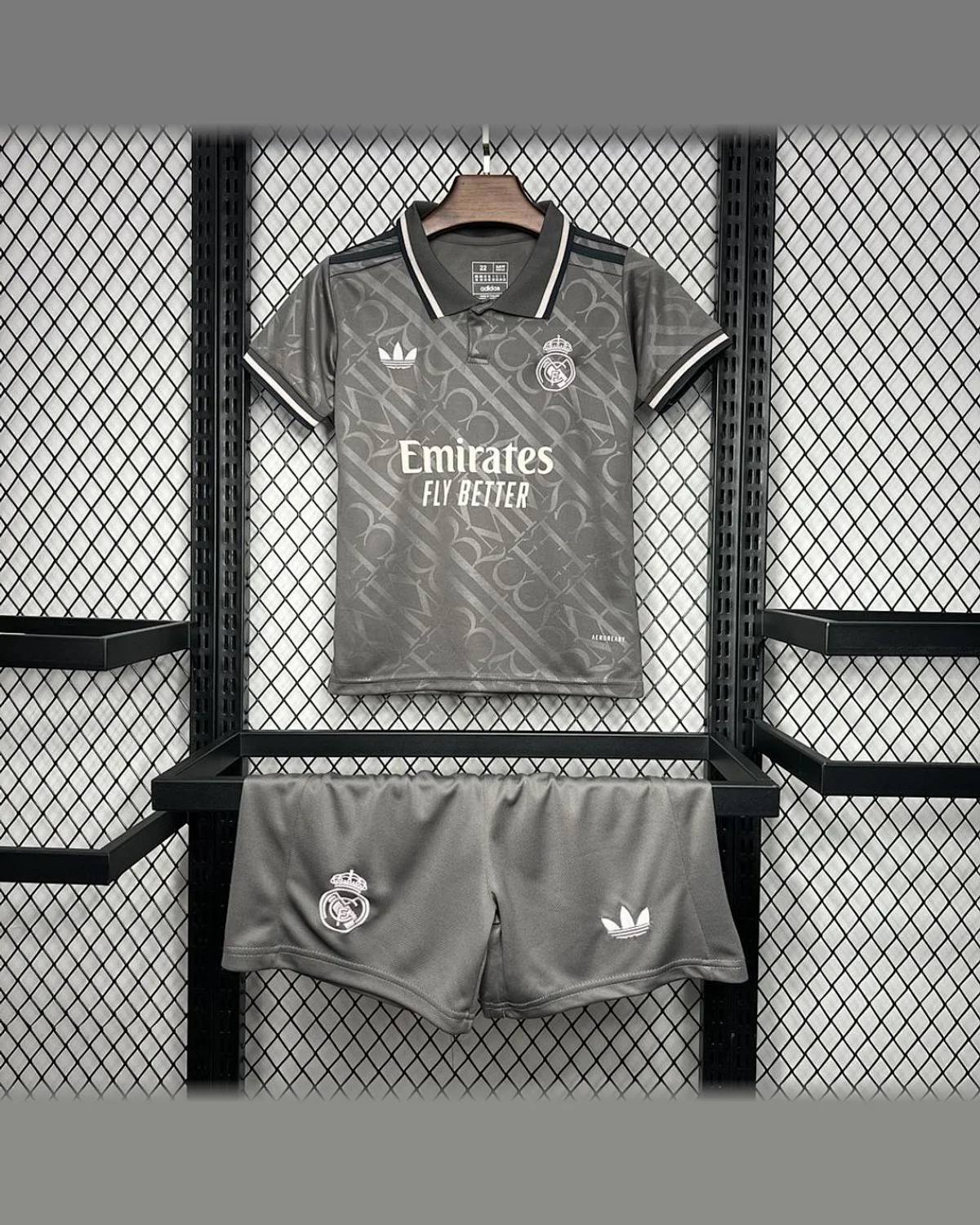 Real Madrid Real Madrid 2024/25 Third Away Kids Kit football jersey