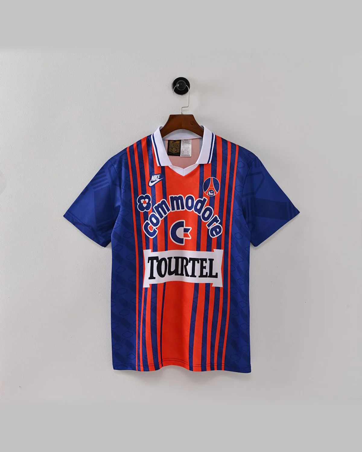 Paris Saint-Germain Paris Home In 1993-1994 football jersey