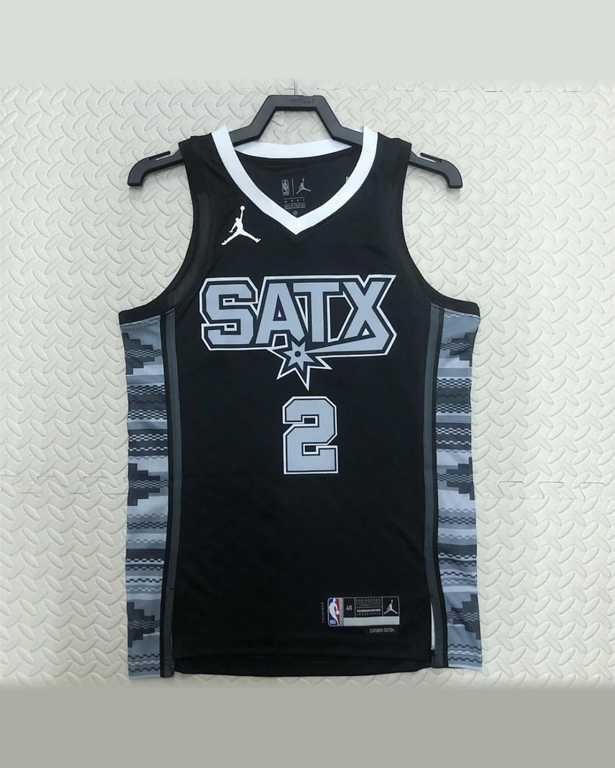Tottenham Hotspur Tottenham Hotspur San Antonio Spurs V-Neck Black Jersey LEONARD#2