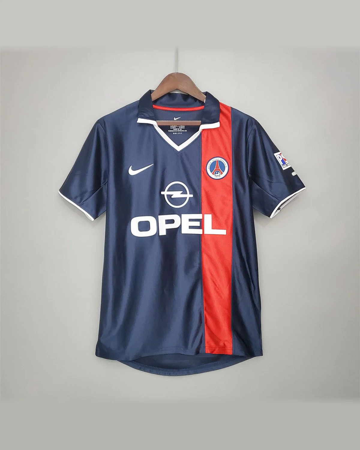 Paris Saint-Germain Paris Saint-Germain Retro PSG 01/02 Home football jersey