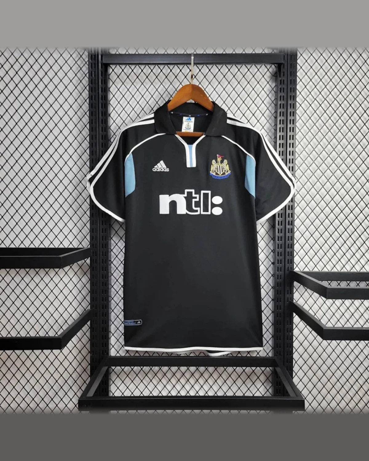 Newcastle United Retro 2000/01 Newcastle United Home football jersey