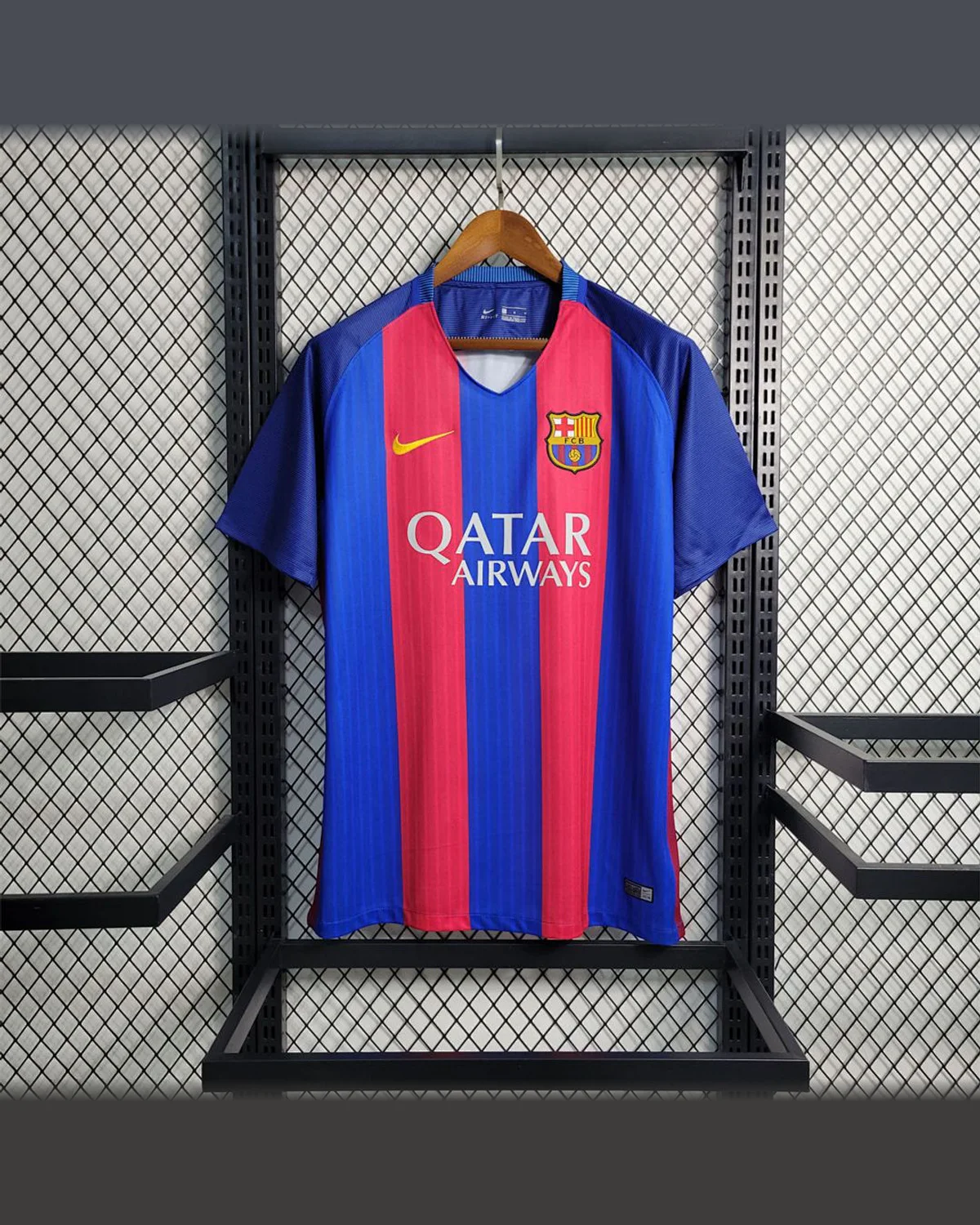 FC Barcelona Retro 16/17 Barcelona Home football jersey