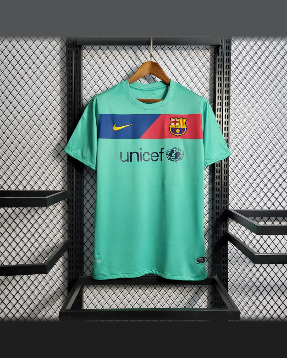 FC Barcelona Retro 10/11 Barcelona Away football jersey