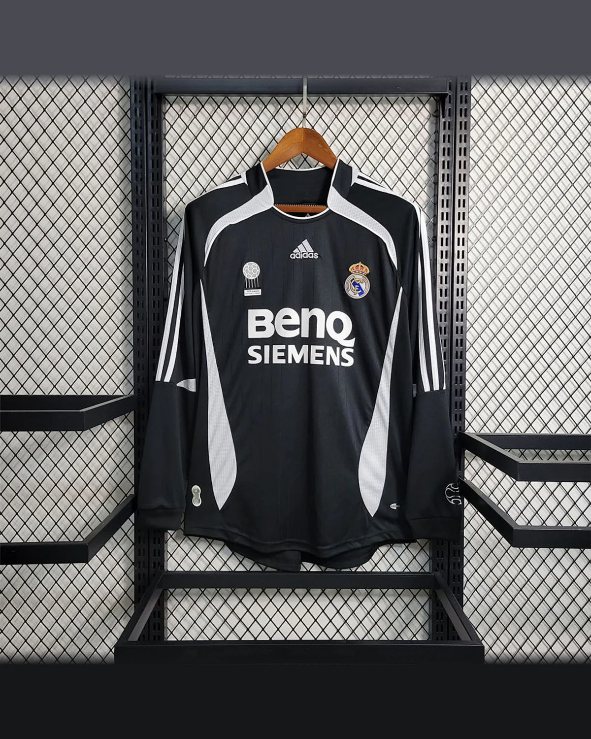 Real Madrid Retro 06/07 Long Sleeve Real Madrid Third Away football jersey