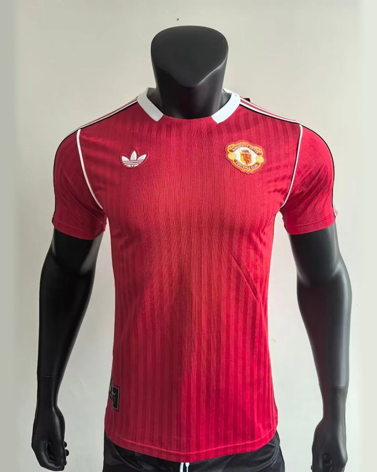 Manchester United Layer Version 2025/26 Manchester United Red Casual Wear - Player Version football jersey