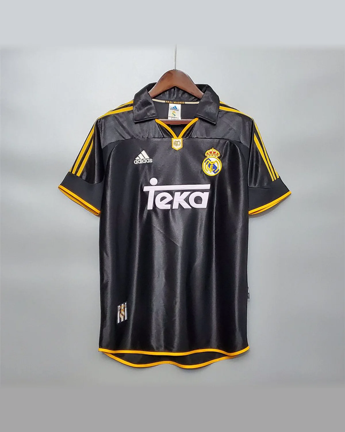 Real Madrid Retro 98/99 Real Madrid Away football jersey