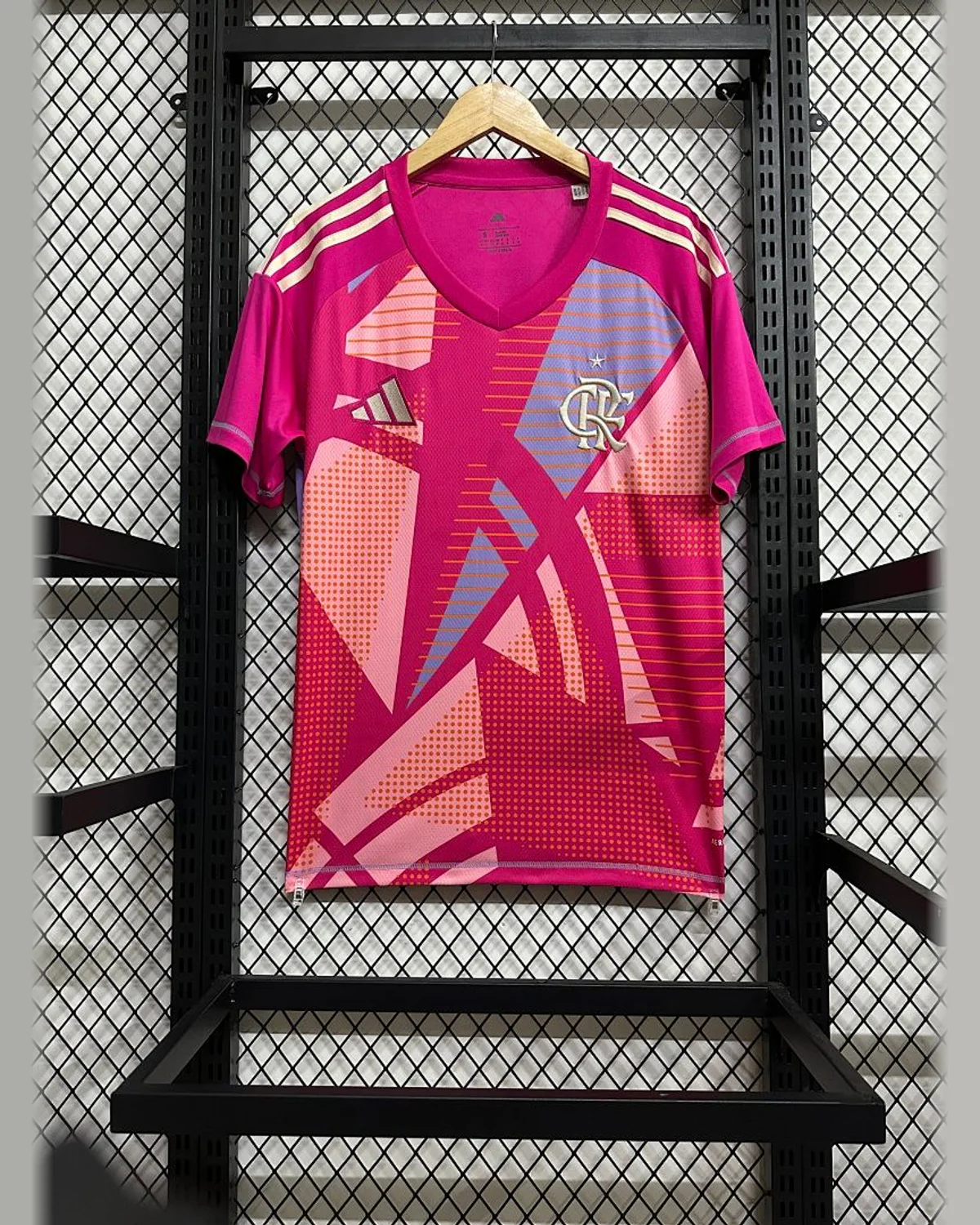 Flamengo 2025/26 Flamengo Goalkeeper Kit - Pink Edition football jersey